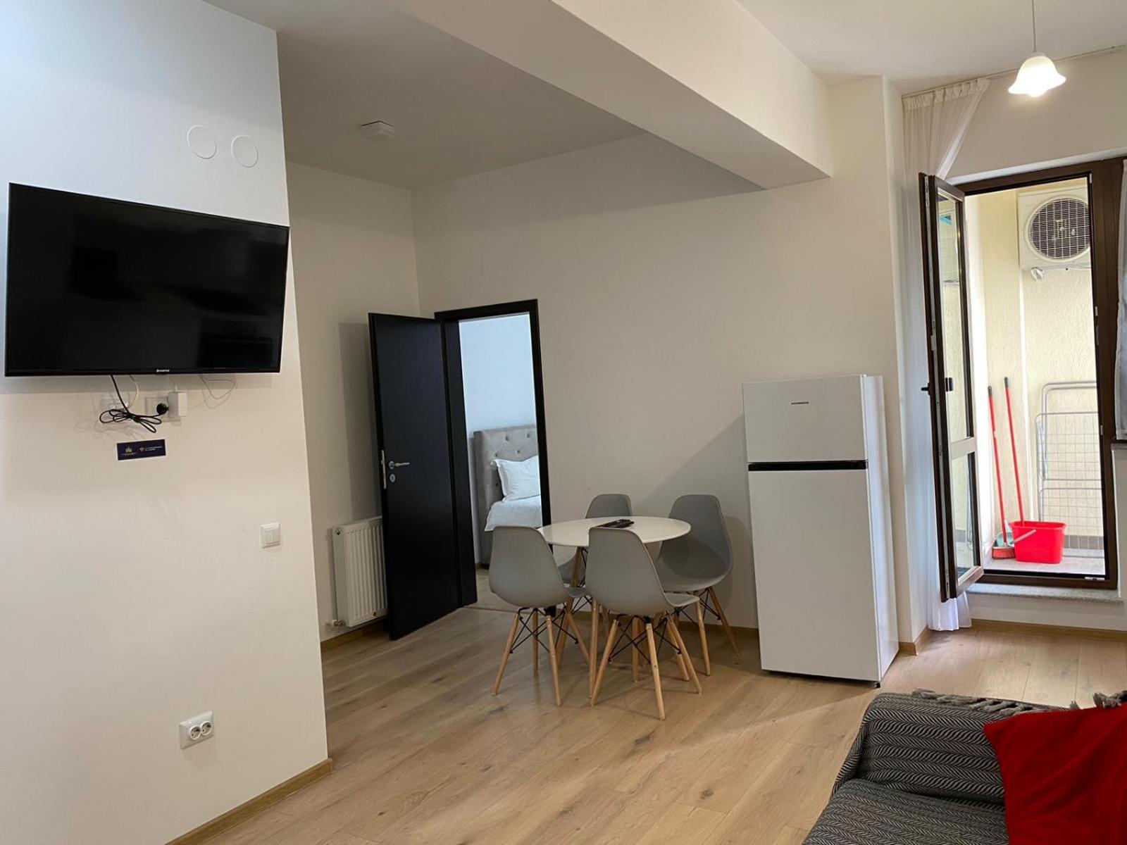 Luxury Glam Apartments Iasi At Lazar Palas Esterno foto