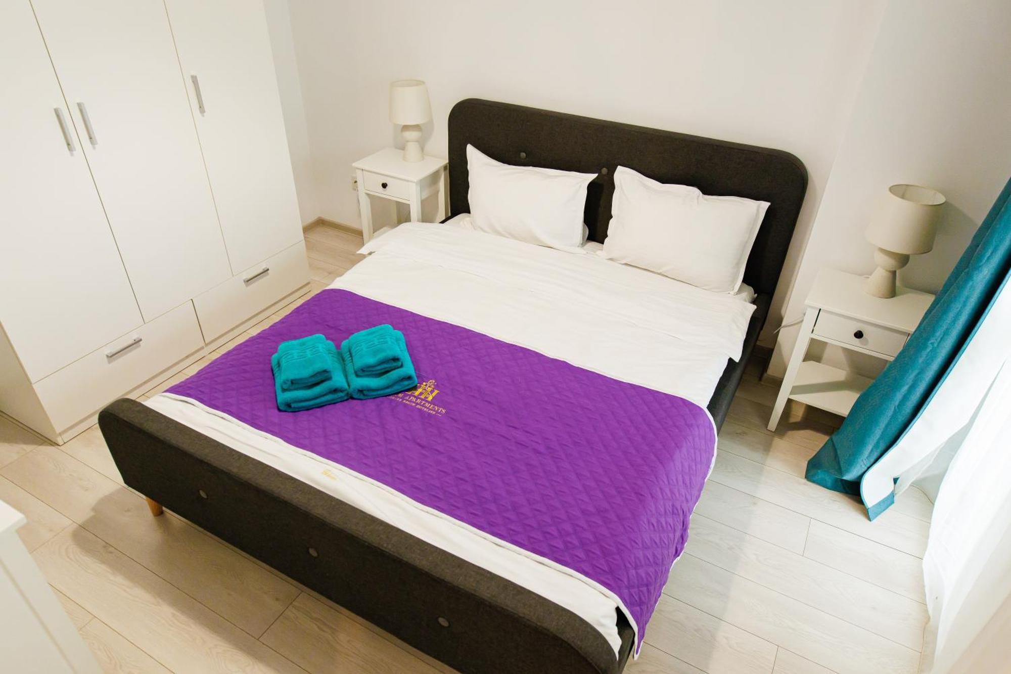 Luxury Glam Apartments Iasi At Lazar Palas Esterno foto