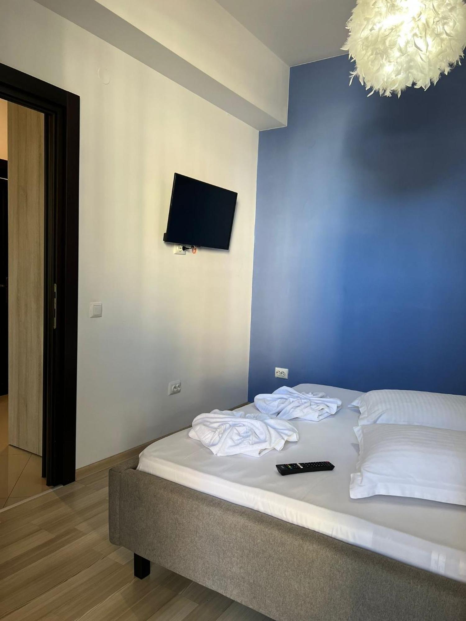 Luxury Glam Apartments Iasi At Lazar Palas Esterno foto
