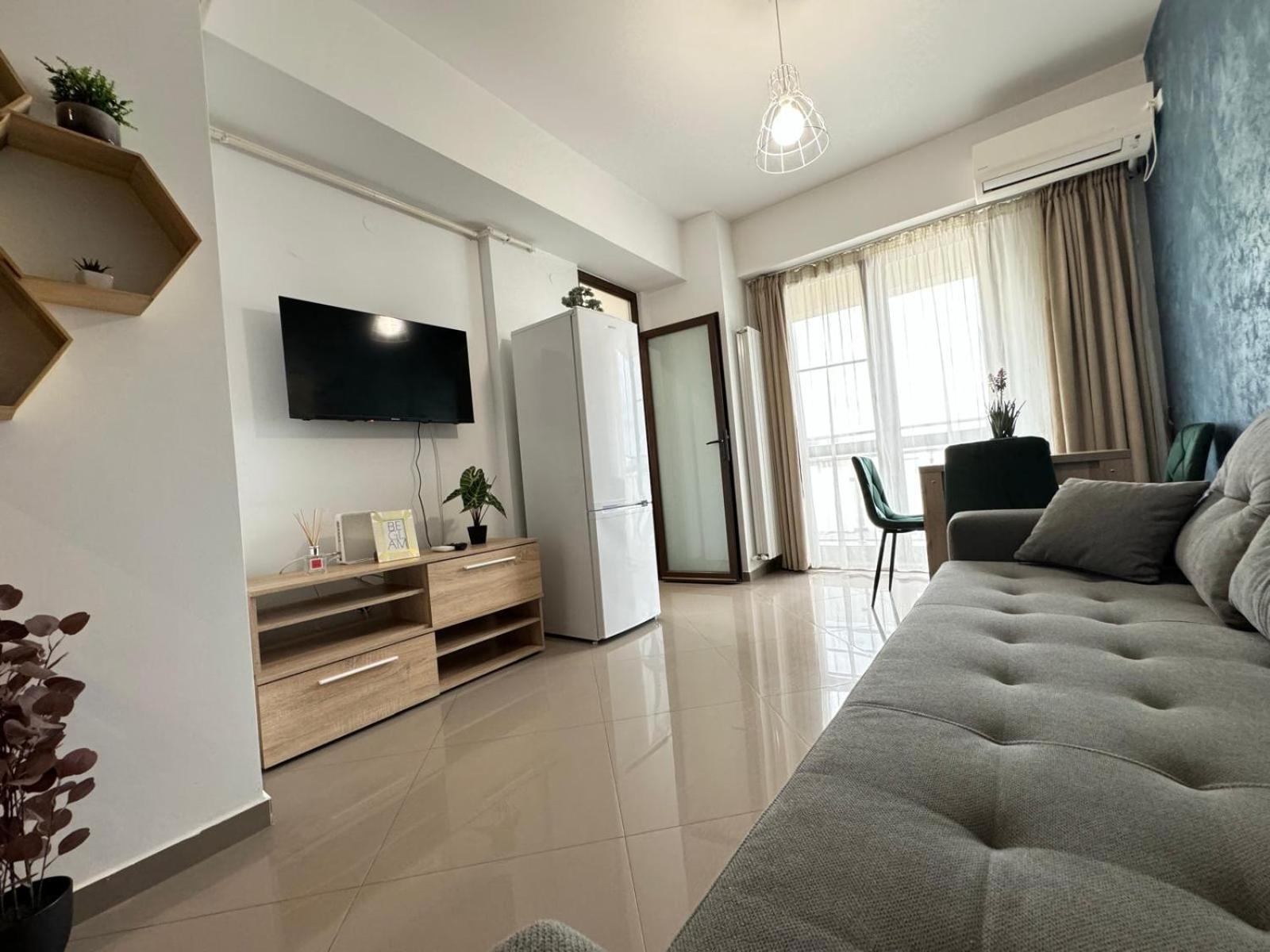 Luxury Glam Apartments Iasi At Lazar Palas Esterno foto