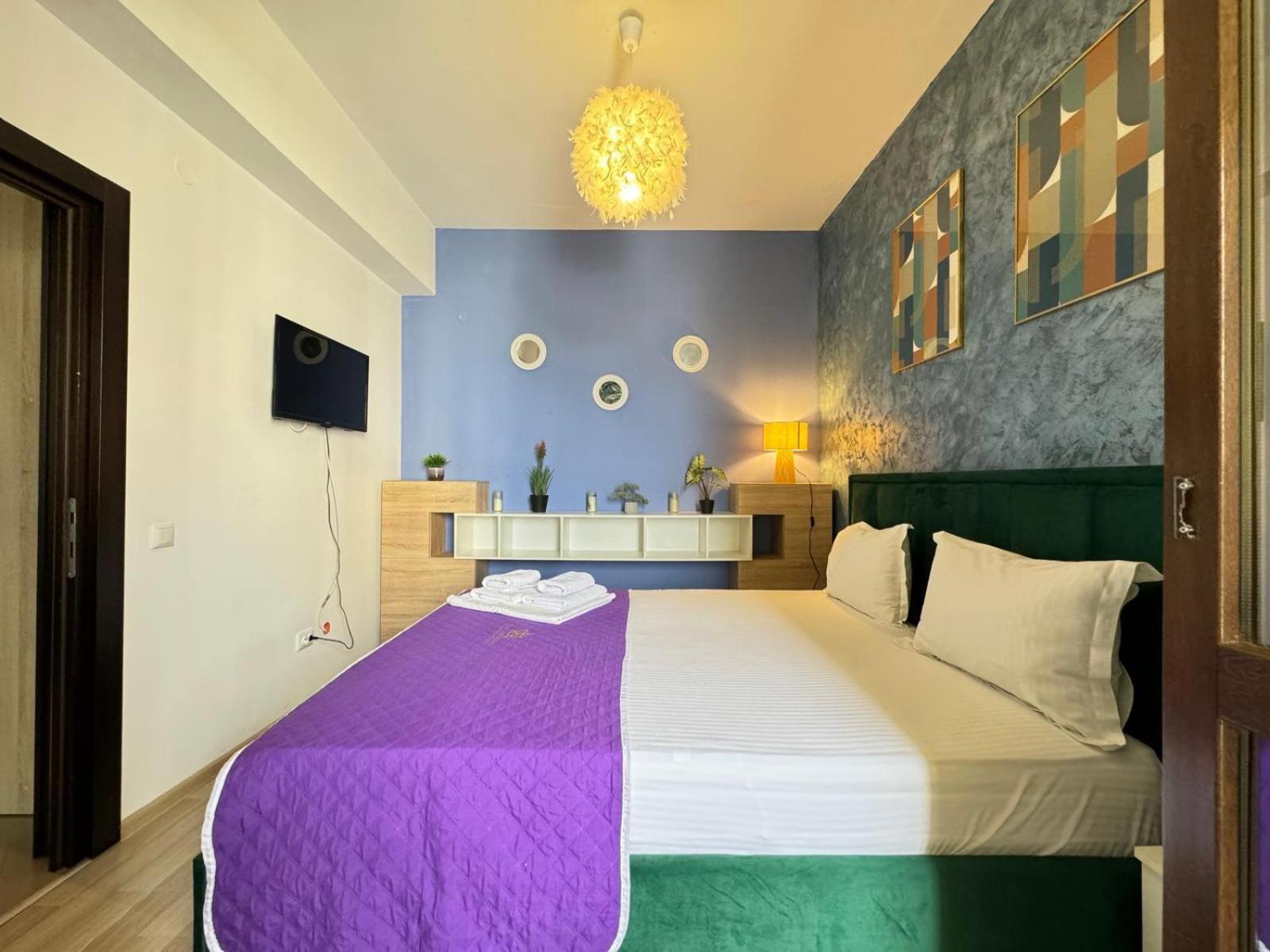 Luxury Glam Apartments Iasi At Lazar Palas Esterno foto