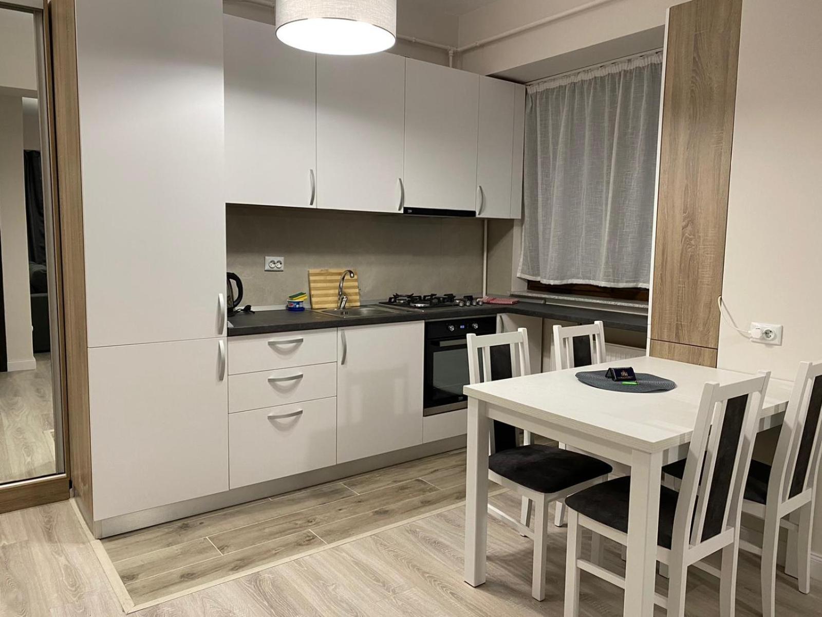 Luxury Glam Apartments Iasi At Lazar Palas Esterno foto